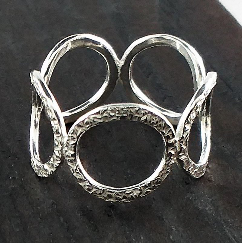 circles ring