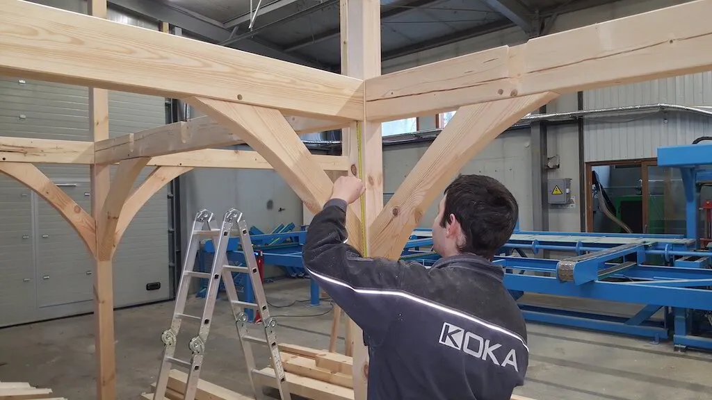 Frēzētas koka detaļas pēc apstrādes