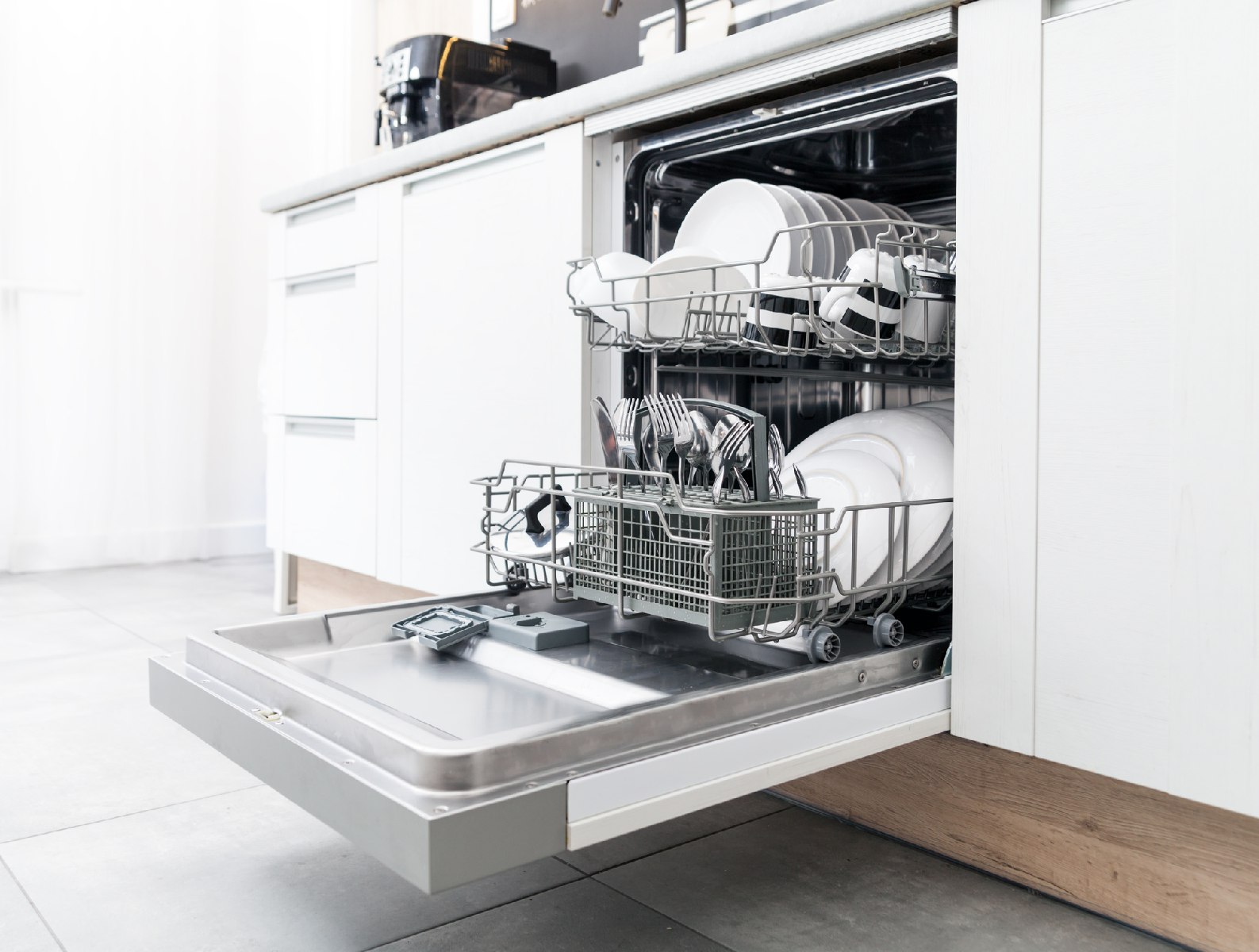 how-long-does-a-dishwasher-last-plus-5-ways-to-make-a-dishwasher